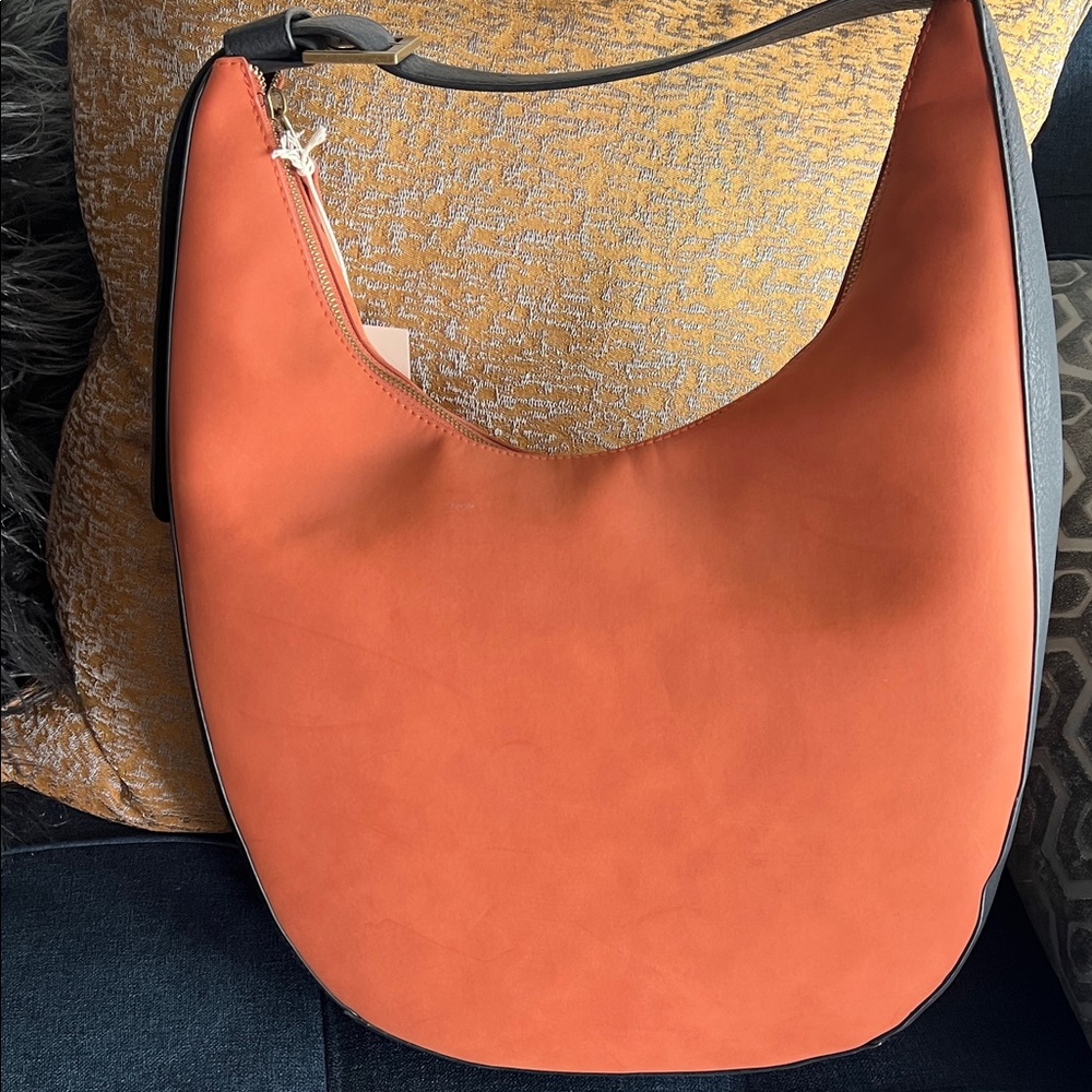 NWT Universal Threads Black & Orange Purse